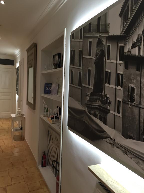 Luxury White House Rome Apartment Bilik gambar